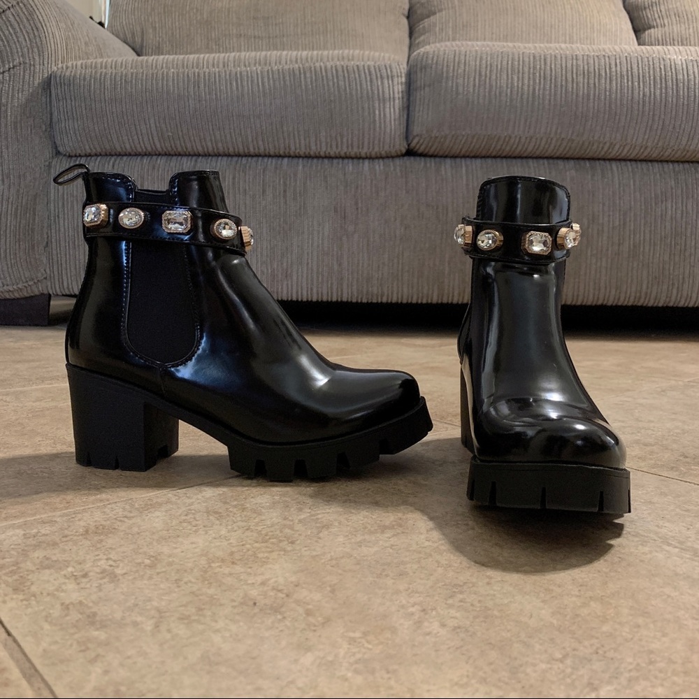 Azalea Wang Heeled Ankle Boots